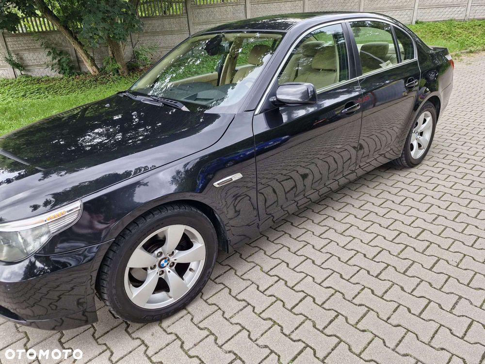 BMW Seria 5 523i - 3