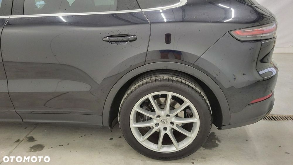 Porsche Cayenne - 9