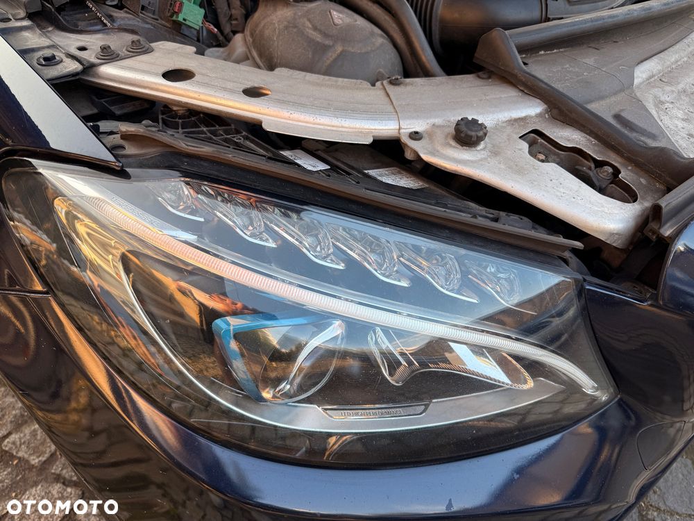 Lampa prawa High Led Mercedes W205 - 1