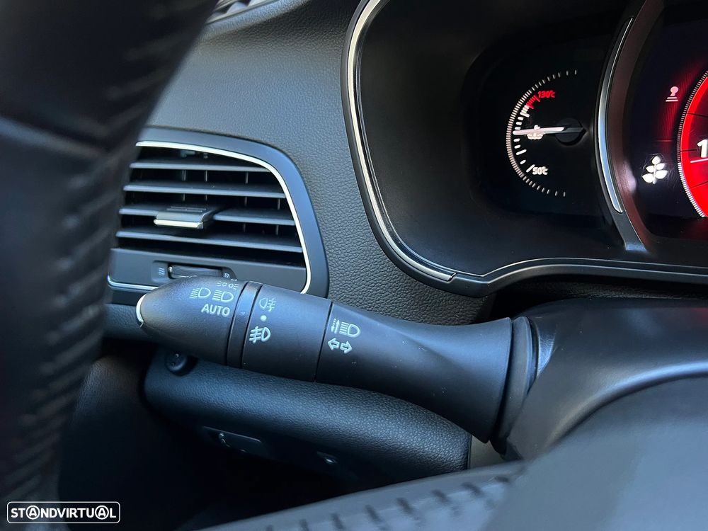 Renault Mégane 1.3 TCe Limited - 12