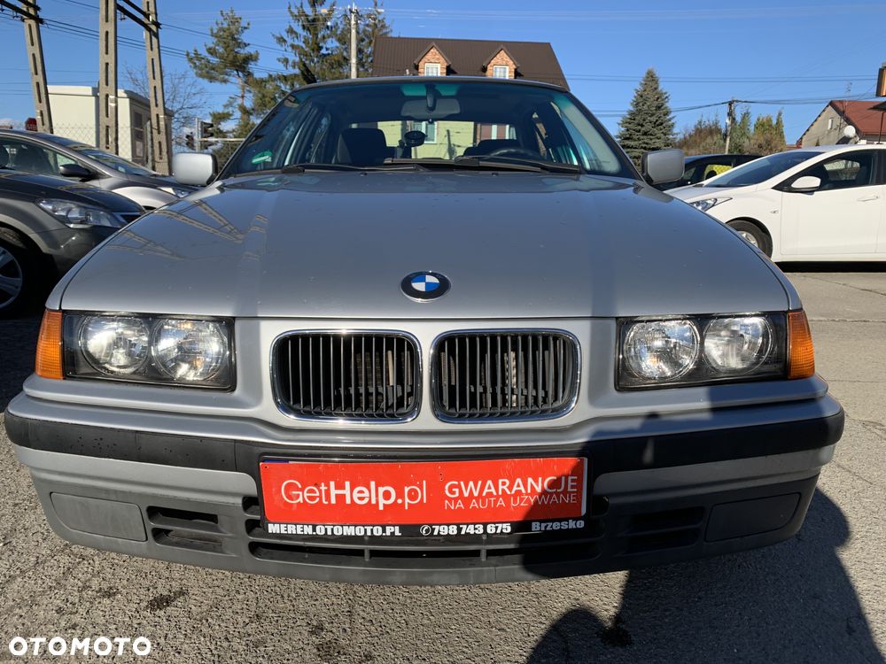 BMW Seria 3 318i - 14