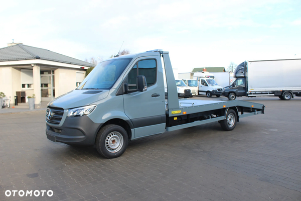 Mercedes-Benz Sprinter 319 CDI Laweta