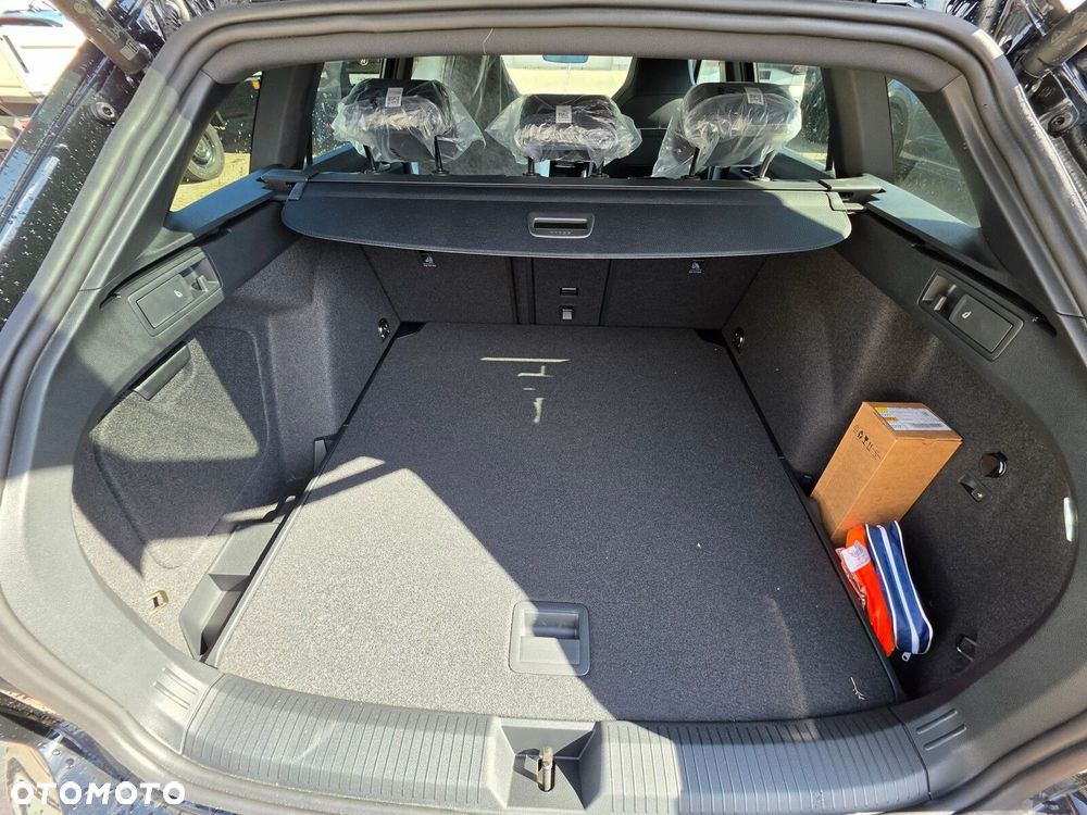 Volkswagen Golf 2.0 TDI R-Line Plus DSG - 12