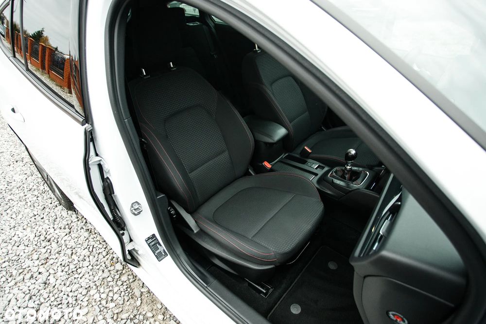 Ford Focus SW 1.5 EcoBlue S&S ST-LINE X - 34