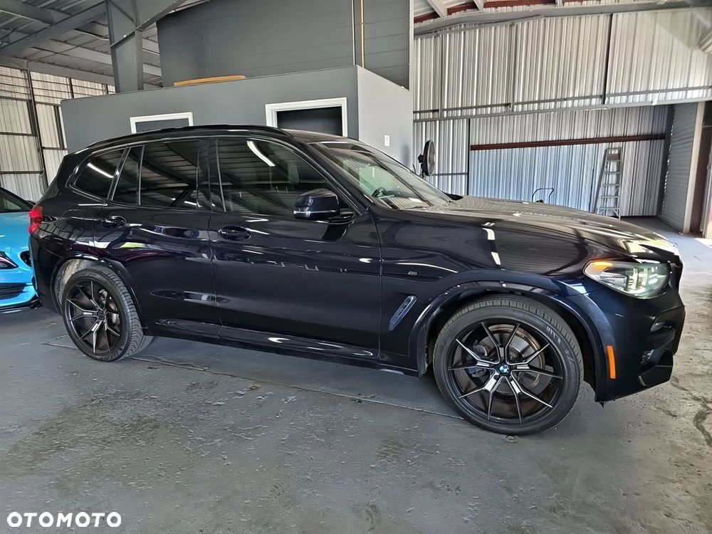 BMW X3 xDrive30i Luxury Line - 2