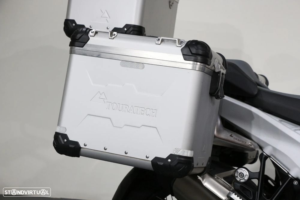 BMW R 1300 GS TROPHY - 16