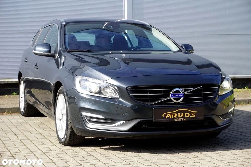 Volvo V60 D4 Drive-E Summum - 10