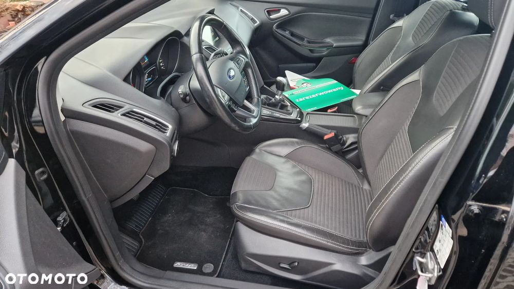 Ford Focus 2.0 TDCi ST-Line Black ASS - 23