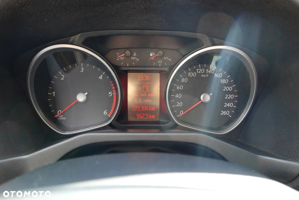 Ford Mondeo 2.0 TDCi ECOnetic Trend - 17
