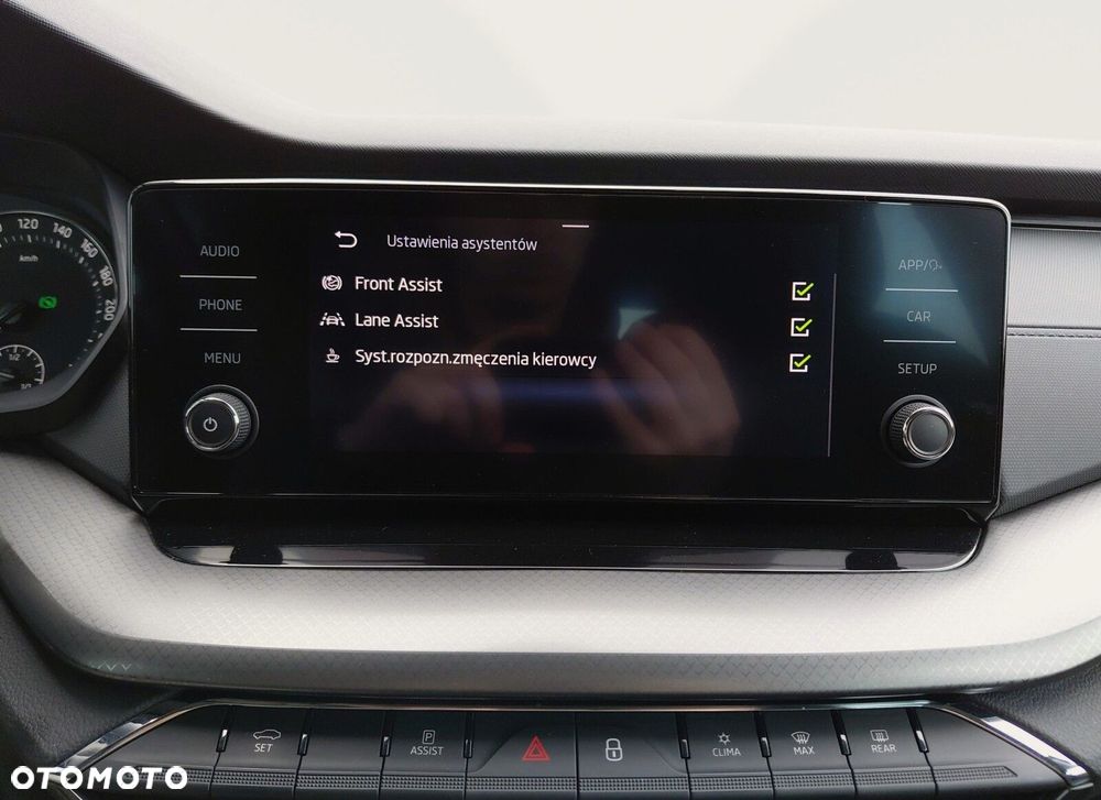 Skoda Octavia 2.0 TDI Ambition DSG - 28