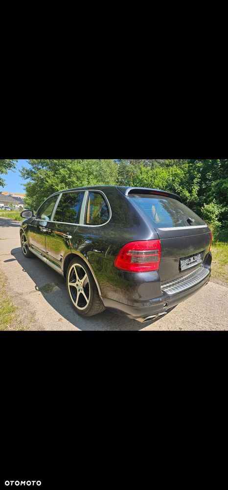 Porsche Cayenne Tiptronic S - 8