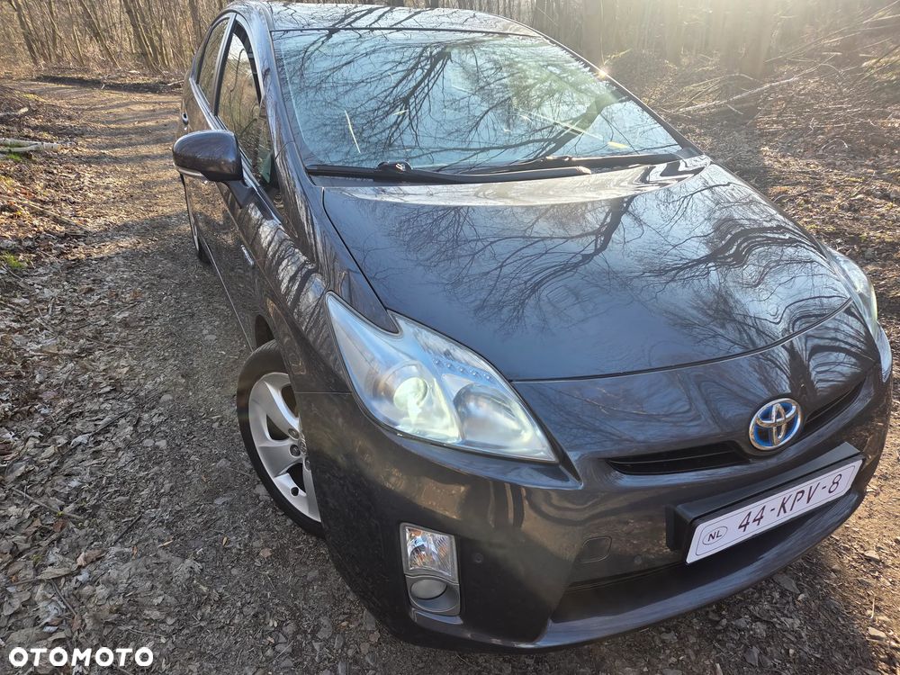 Toyota Prius 1.8 HSD Sol - 3