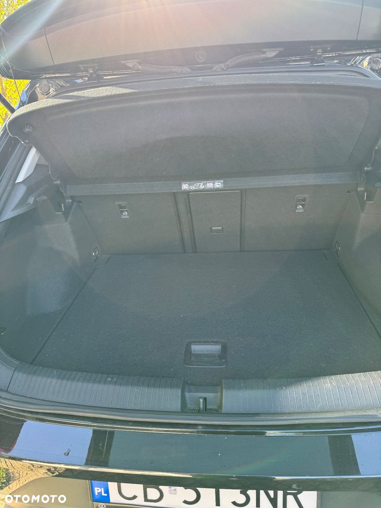 Volkswagen T-Roc - 14