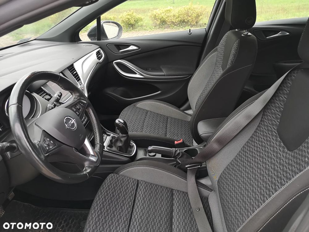 Opel Astra 1.2 T Elegance S&S - 11