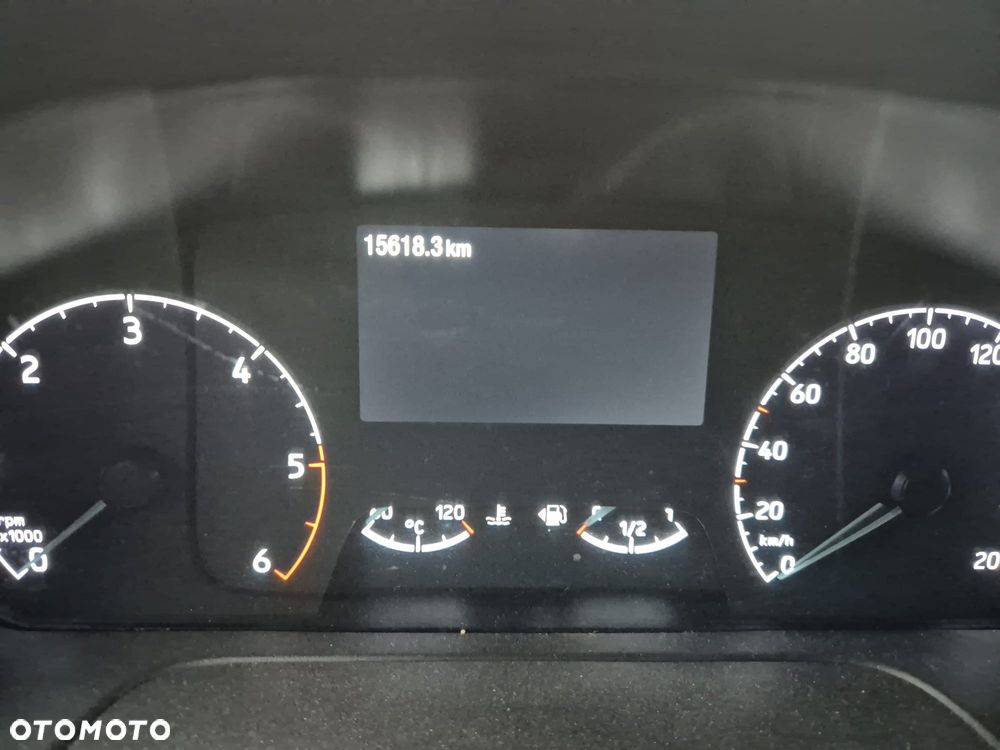Ford Transit - 20
