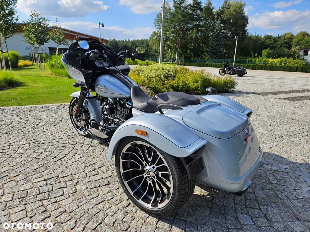 Harley-Davidson Trike Freewheeler - 24