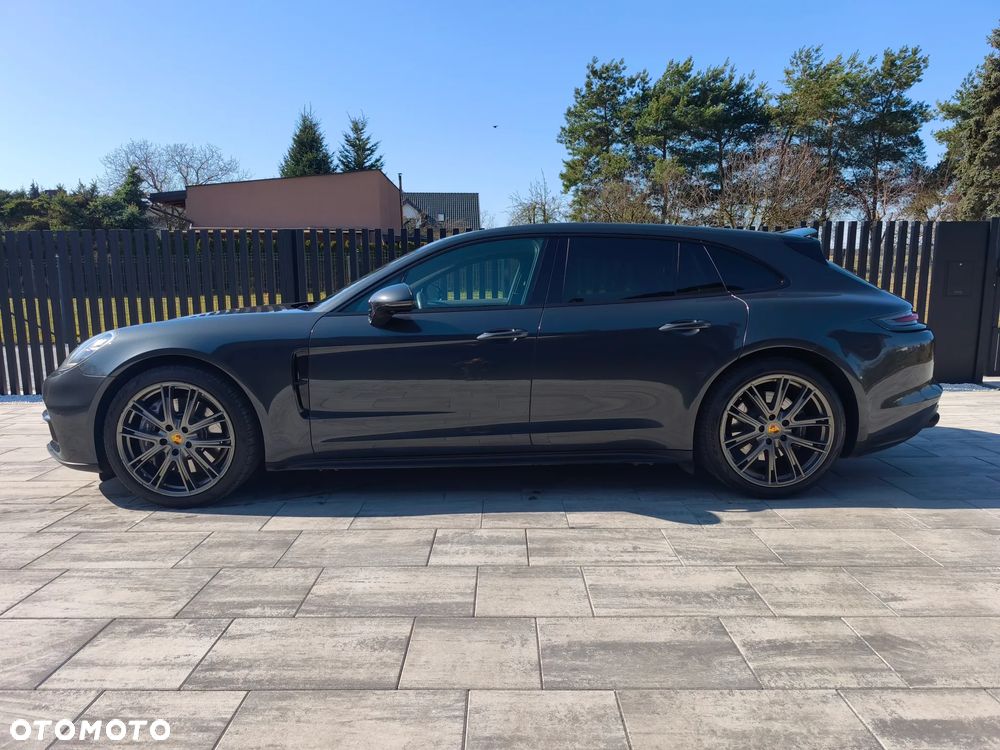 Porsche Panamera - 12