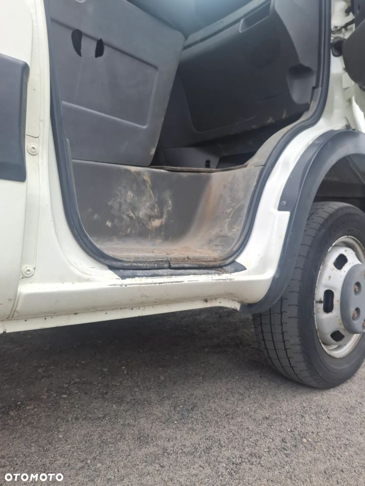 Iveco 35C13 - 18