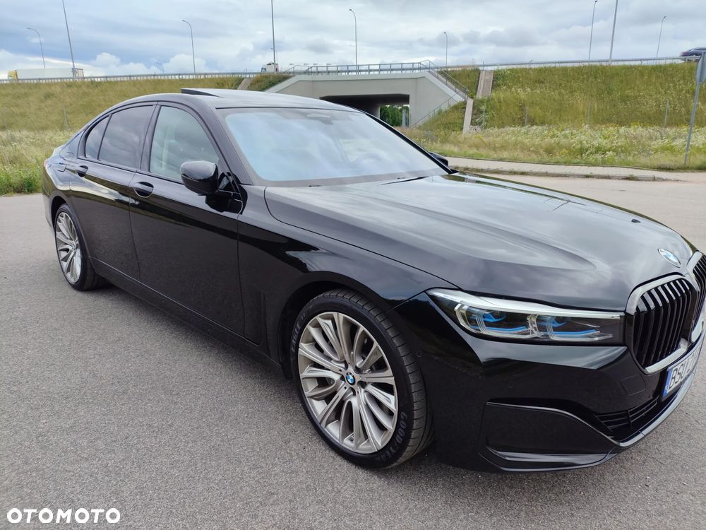 BMW Seria 7 740d xDrive mHEV sport - 12