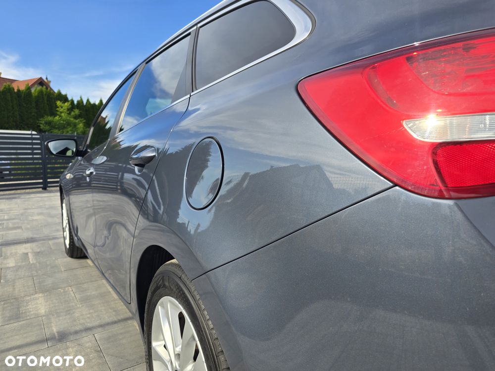 Kia Ceed 1.6 GDI Dream Team Edition - 14