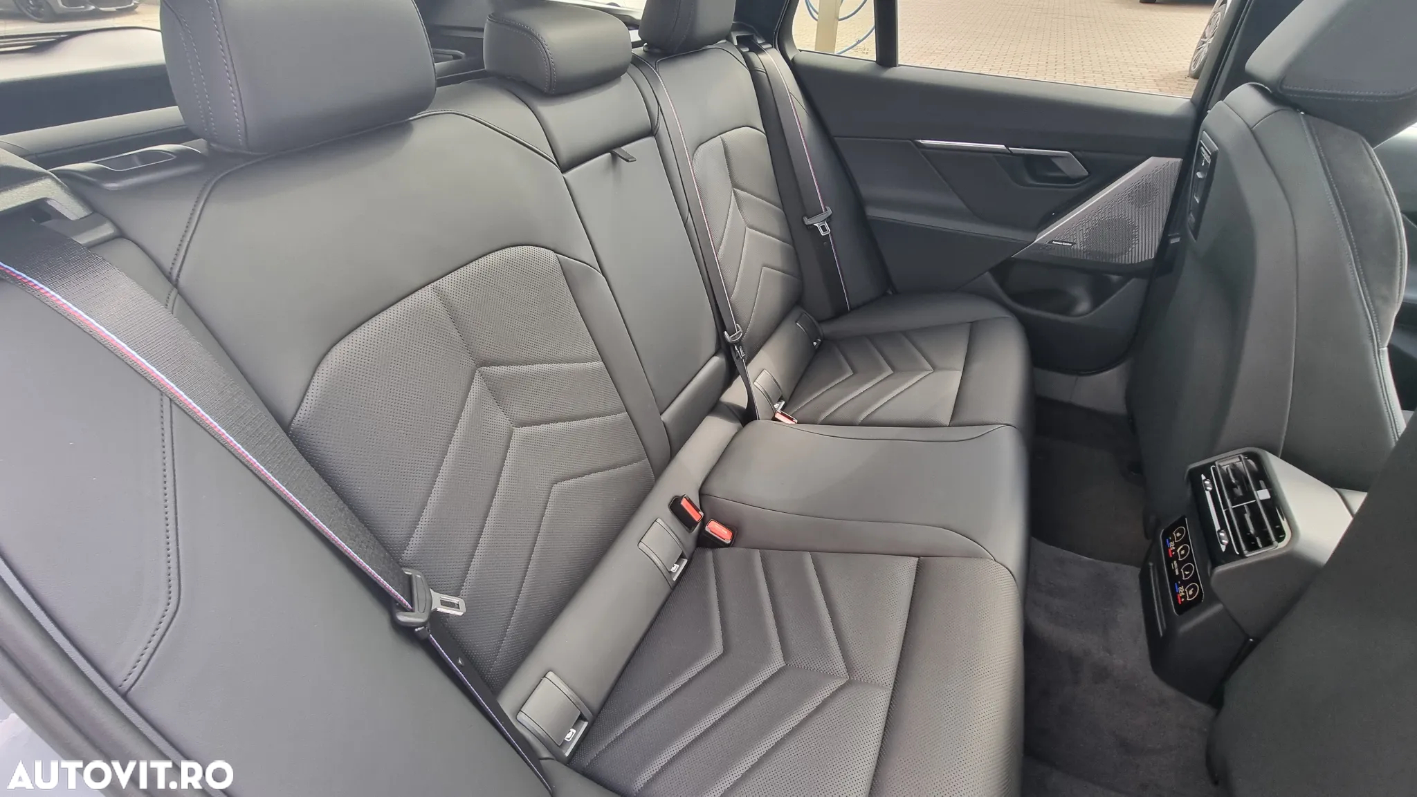 BMW Seria 5 520d xDrive AT MHEV - 12