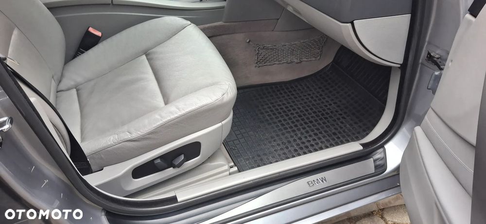 BMW Seria 5 - 21