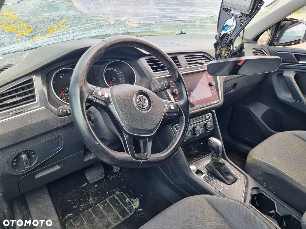 Volkswagen Tiguan - 3