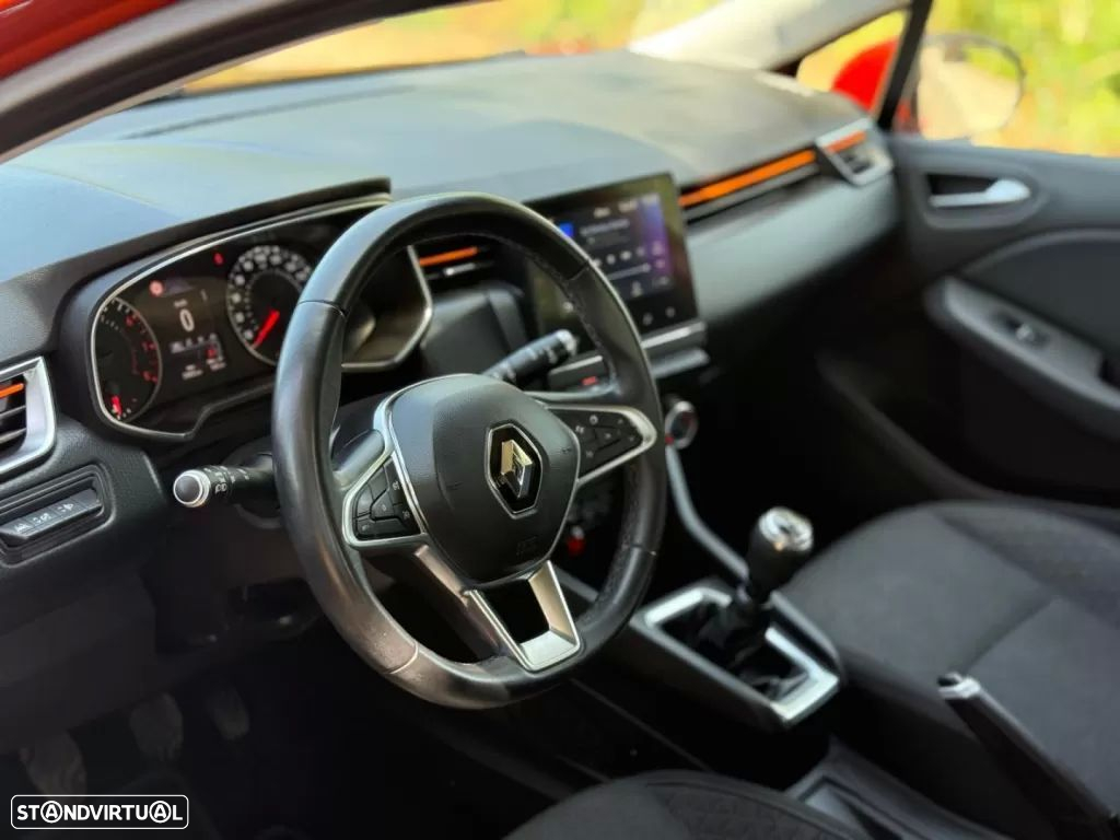 Renault Clio - 24