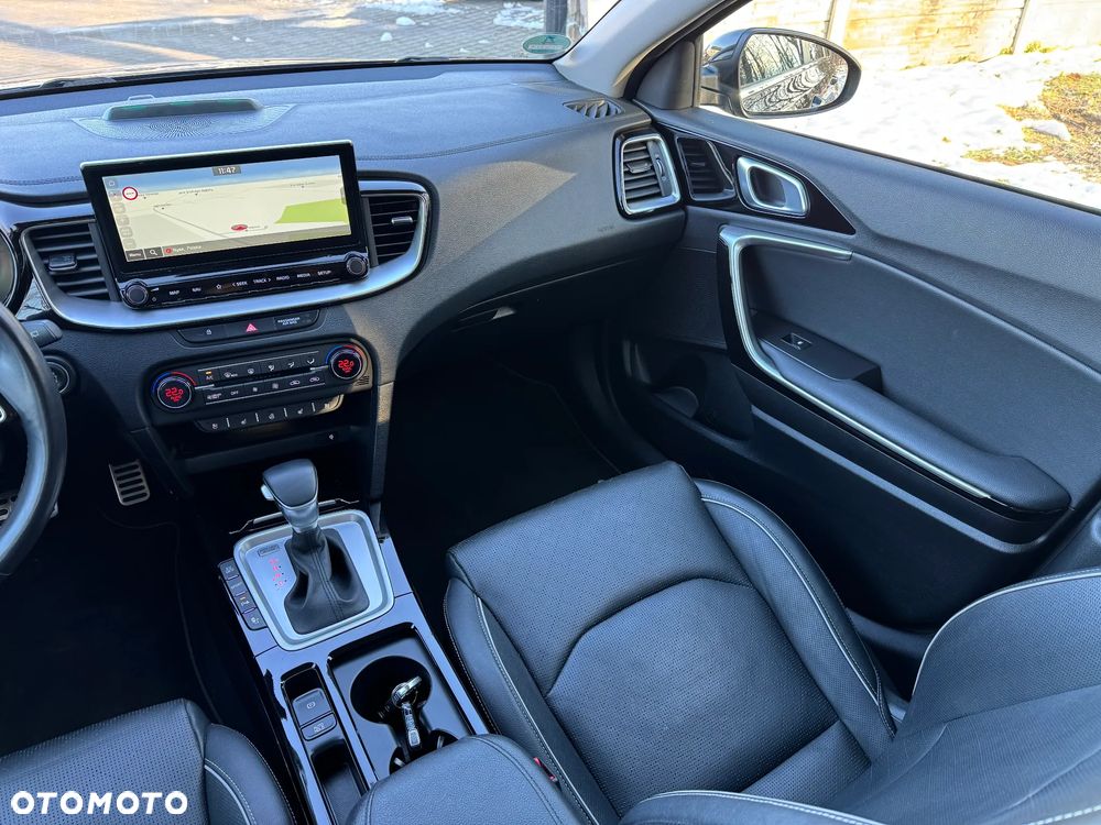 Kia Ceed 1.6 GDI PHEV Business Line DCT - 24