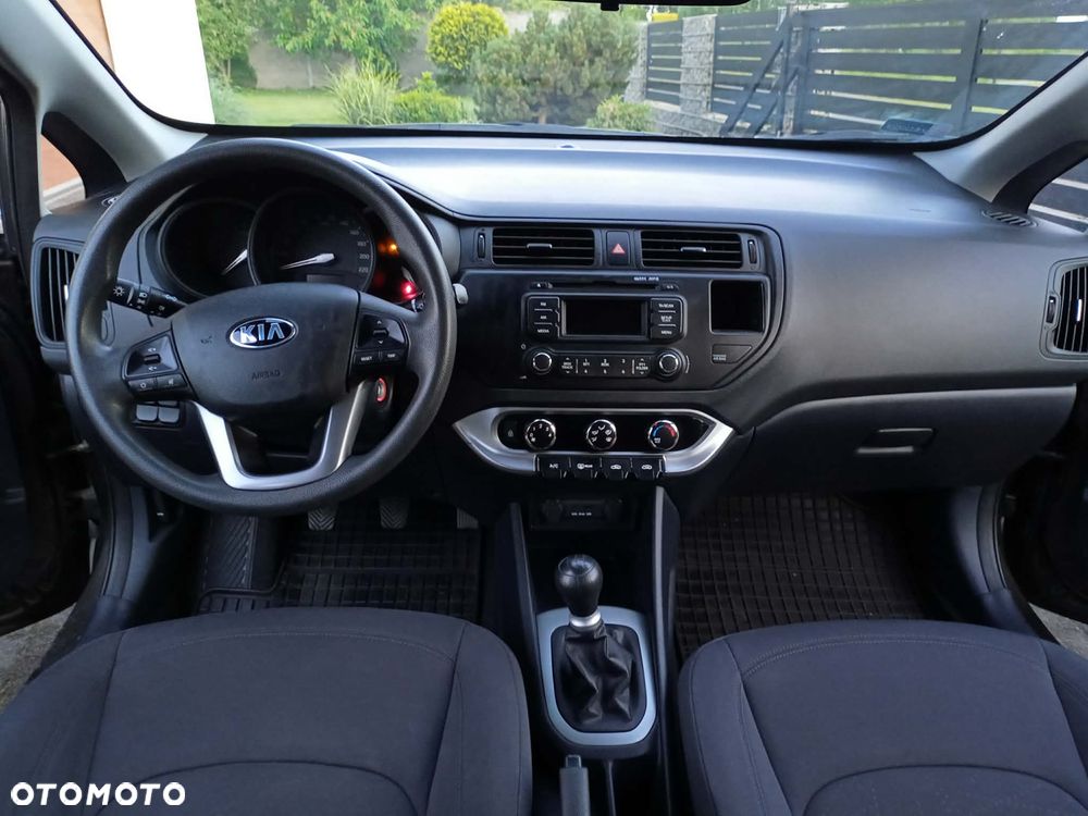 Kia Rio 1.2 M - 12