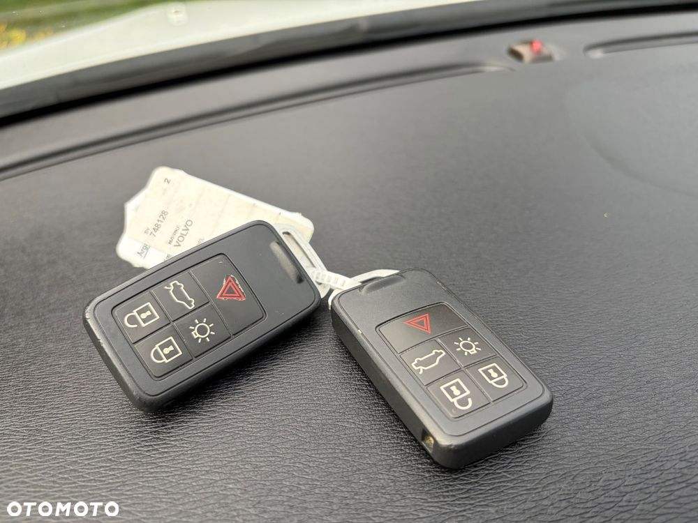 Volvo V40 D3 Momentum - 37
