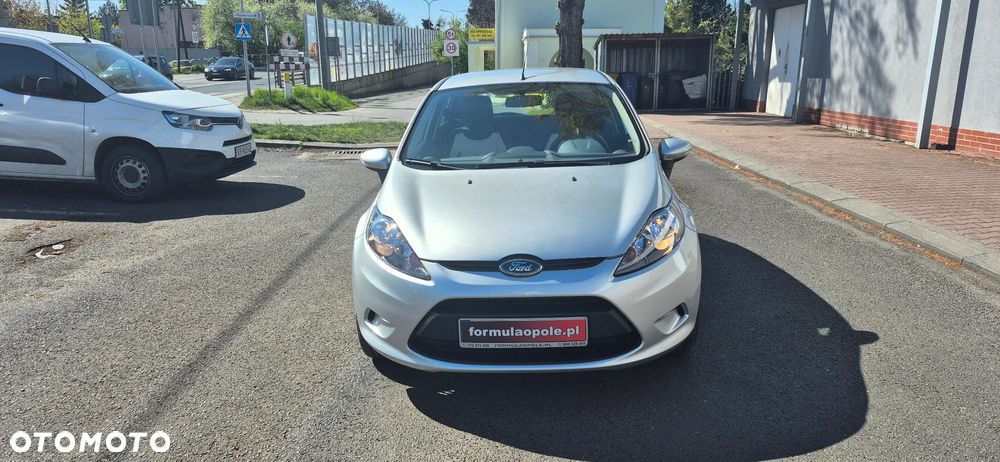Ford Fiesta 1.25 Silver X (Ambiente) - 2
