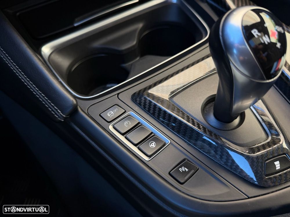 BMW M4 Auto - 35