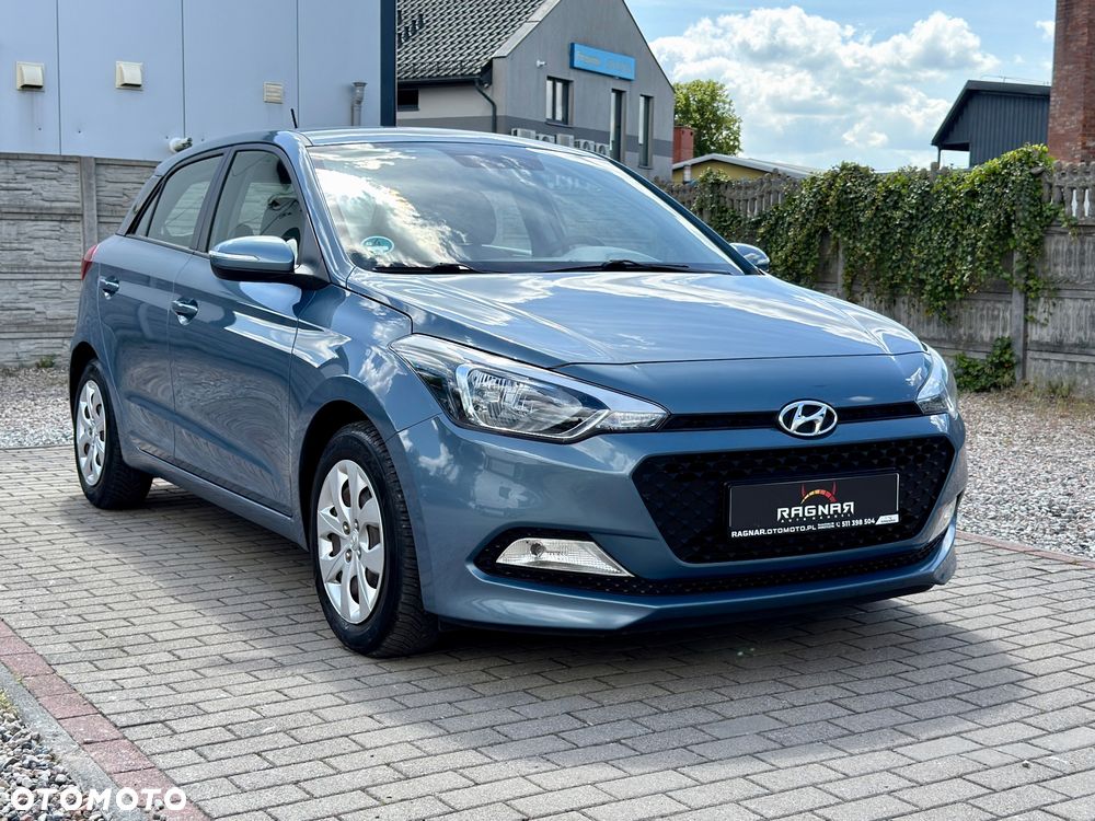 Hyundai i20 blue 1.2 Classic - 10
