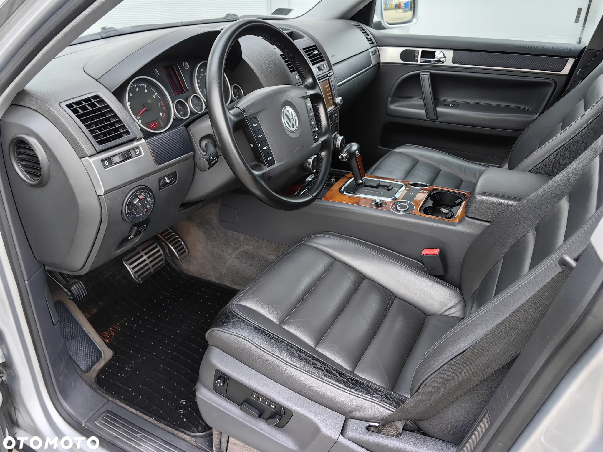 Volkswagen Touareg 4.2 V8 Automatik - 6