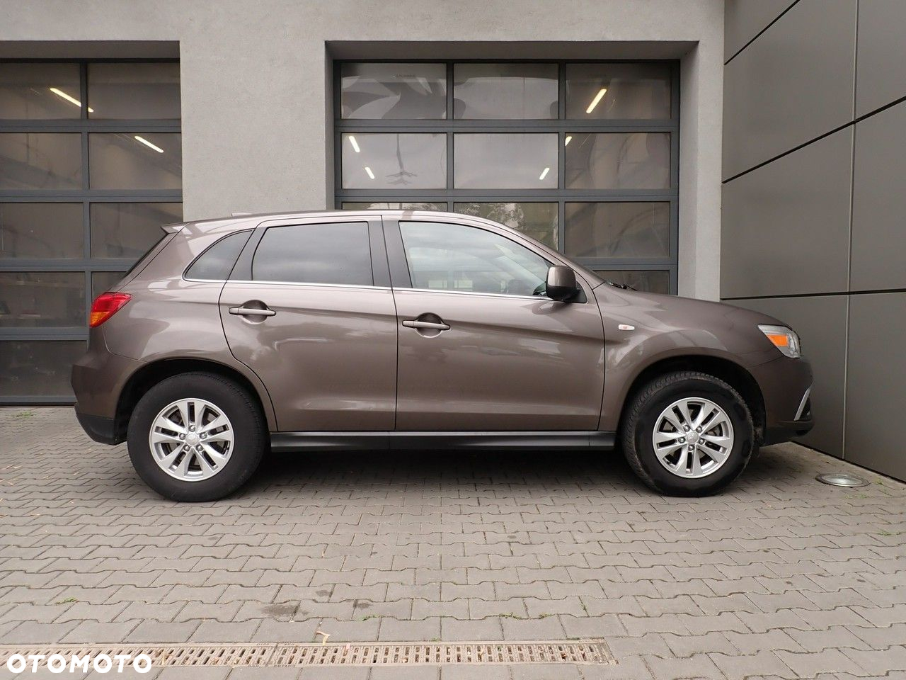 Mitsubishi ASX - 5