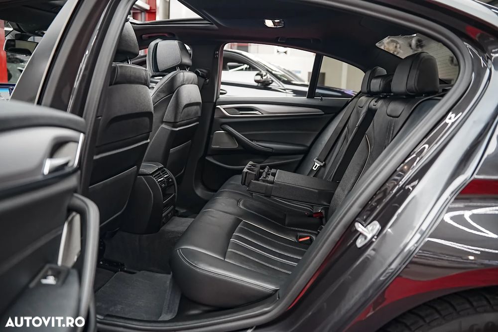 BMW Seria 5 520e Aut. - 6