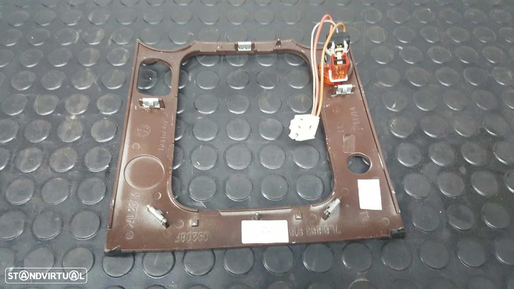 TAPA DA ALAVANCA DE MUDANÇA VOLKSWAGEN TOUAREG (7LA) TDI V6 - 3