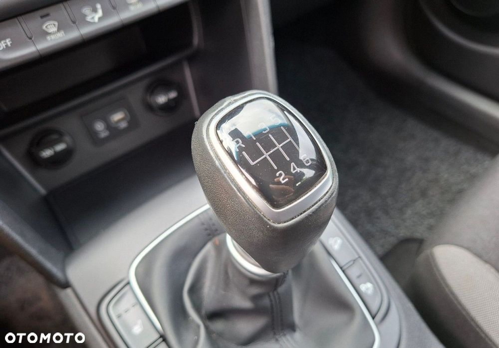 Hyundai Kona - 27