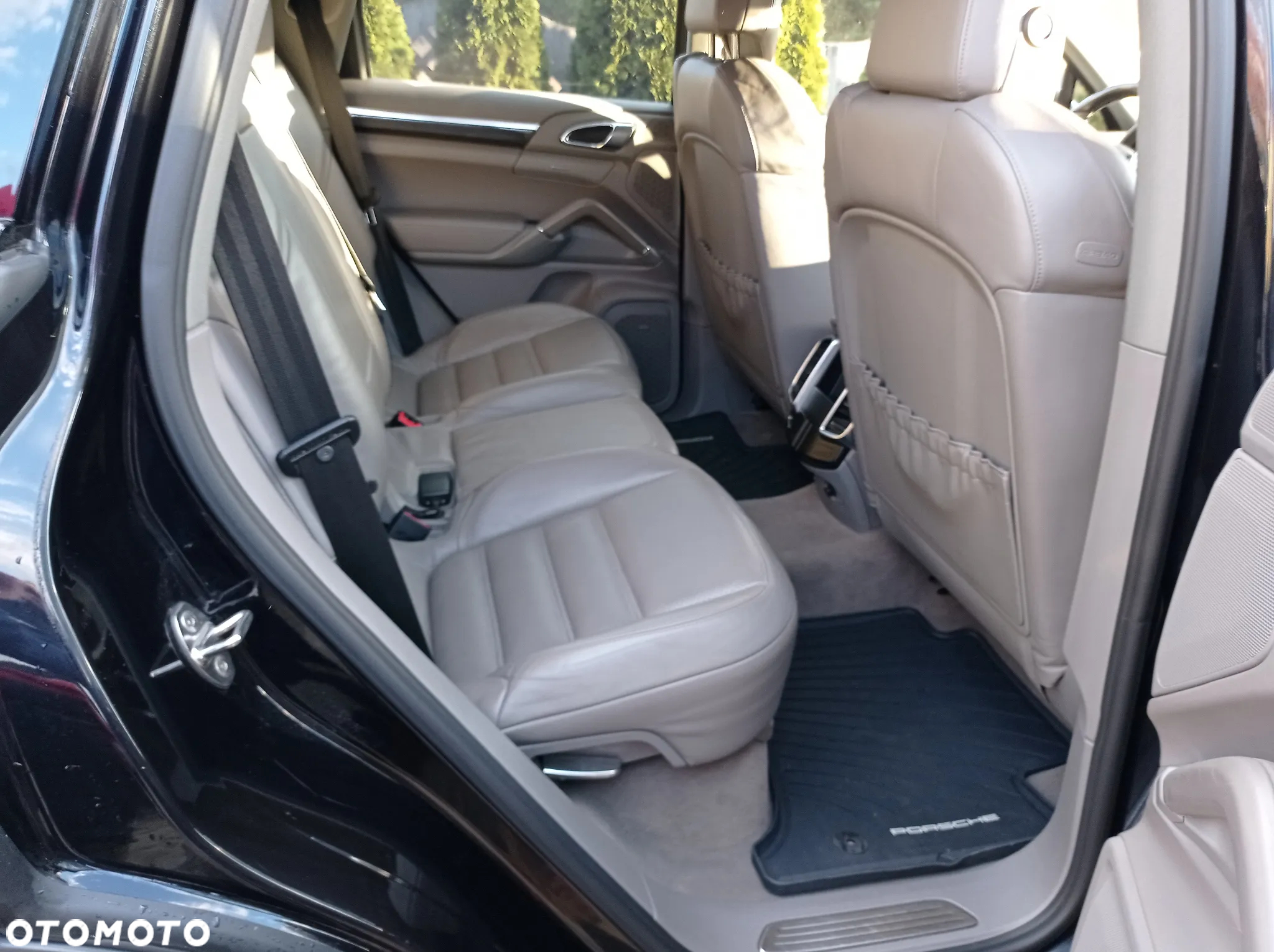 Porsche Cayenne S - 7