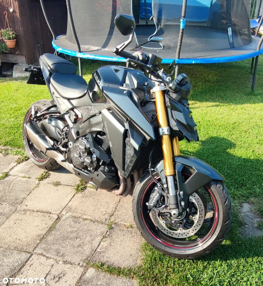 Suzuki GSX 1000 - 1