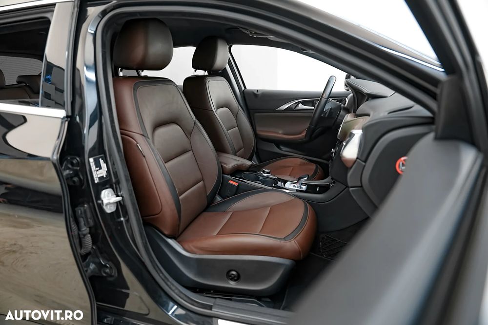 Infiniti QX30 2.2d DCT AWD Premium Tech - 26