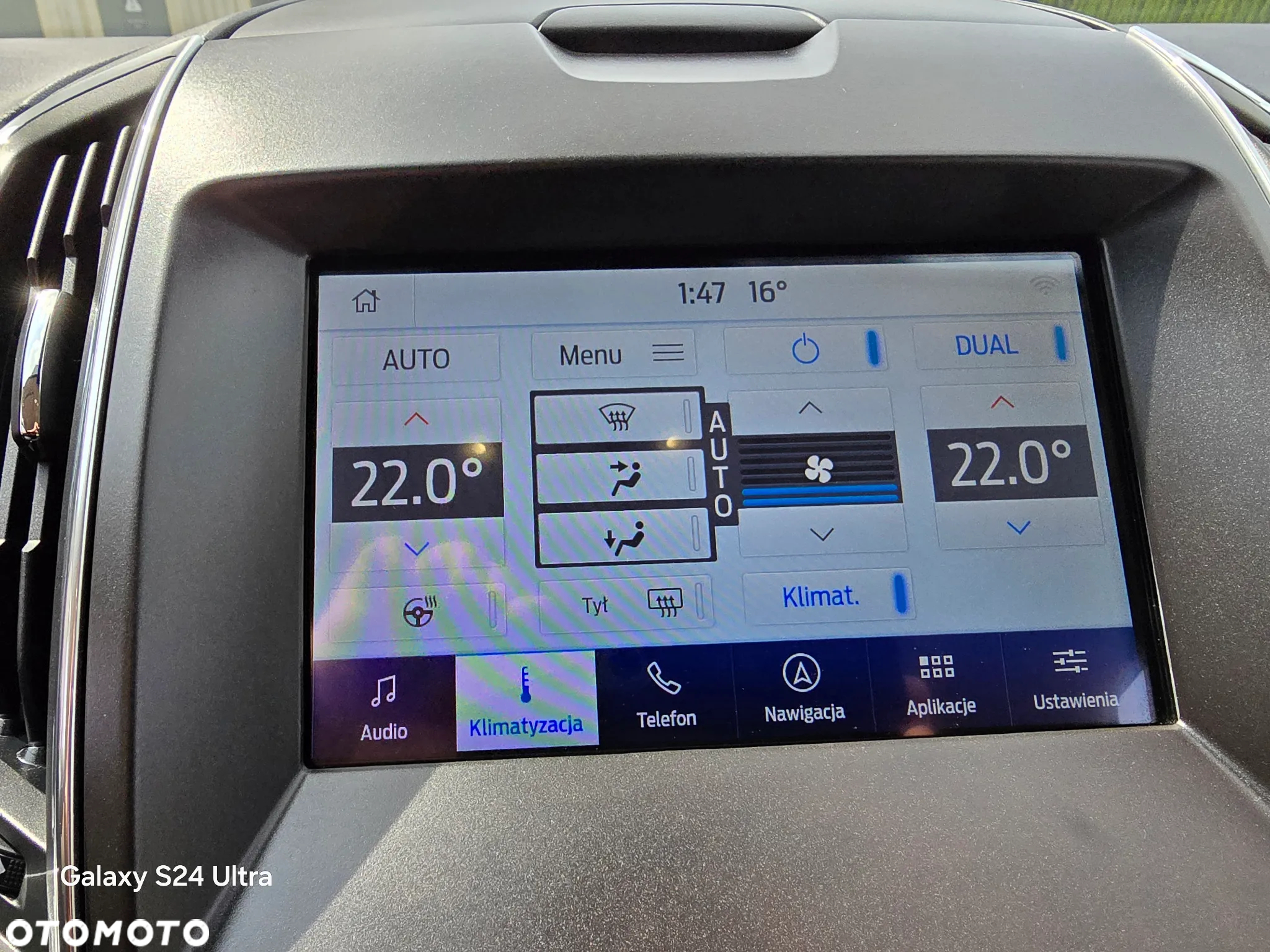 Ford S-Max 2.0 EcoBlue Titanium - 32