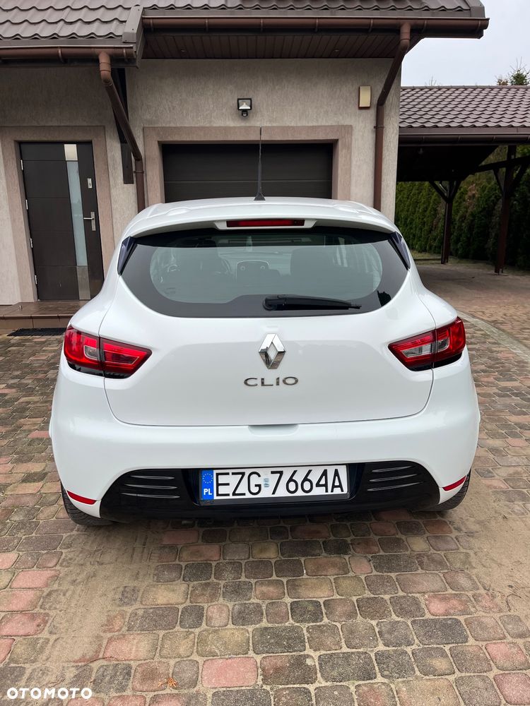 Renault Clio 1.2 16V 75 LIMITED - 6