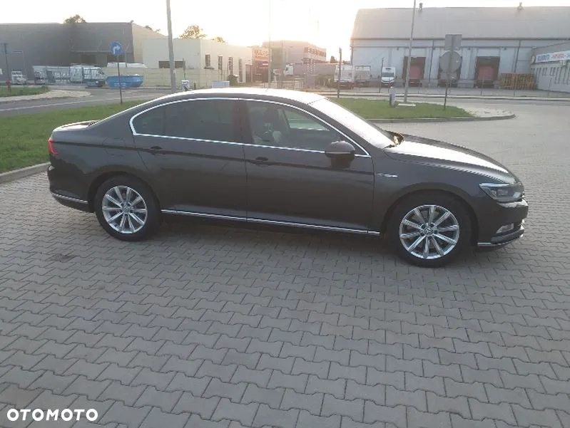 Volkswagen Passat 2.0 TDI Bi-Turbo BMT 4Mot Highline DSG - 2
