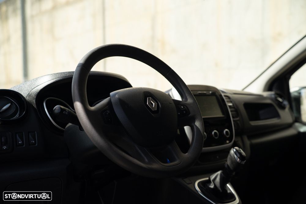 Renault Trafic 2.0 Dci - 13