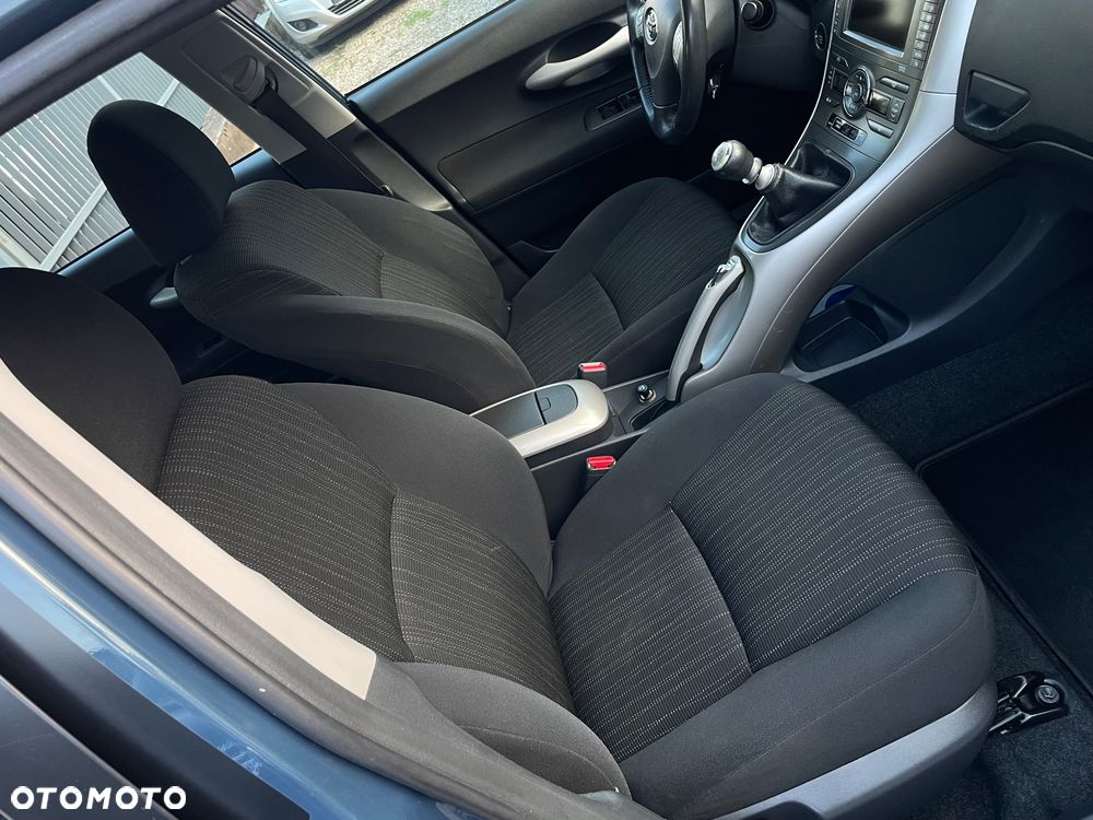 Toyota Auris 2.0 D-4D - 23