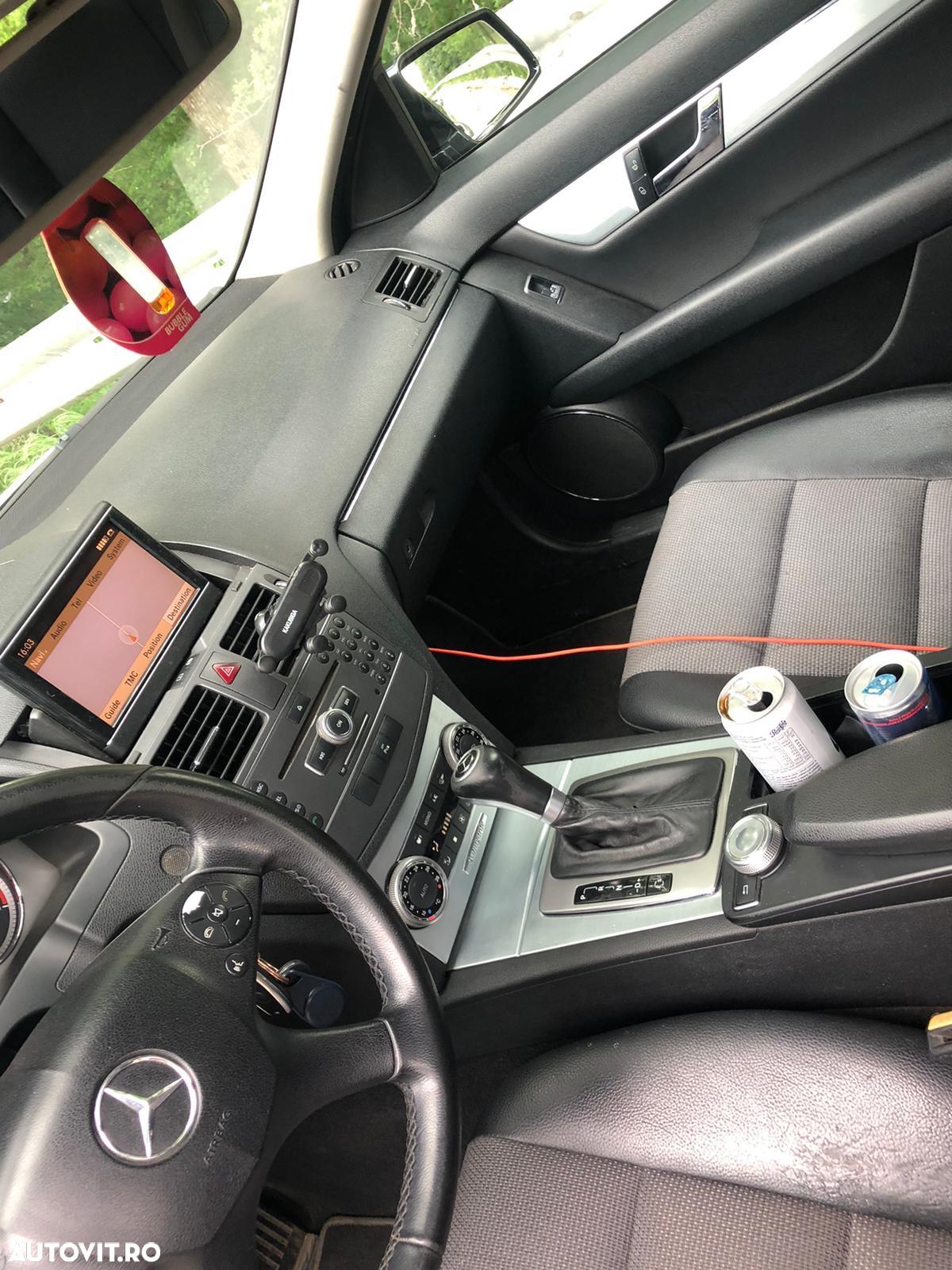 Mercedes-Benz C - 9