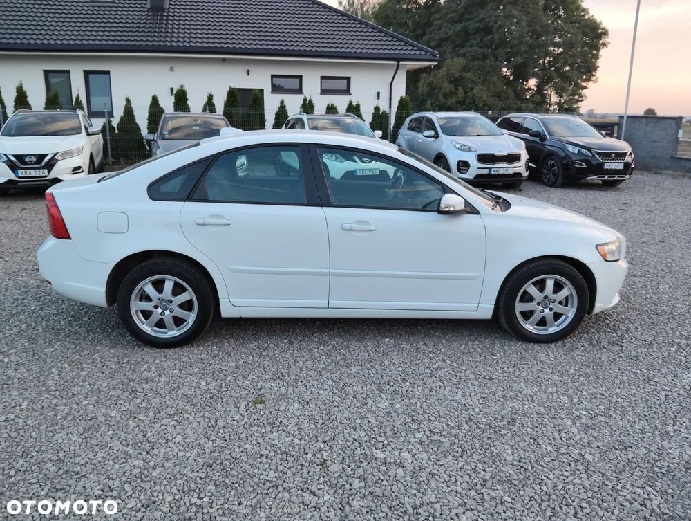 Volvo S40 2.0 - 17