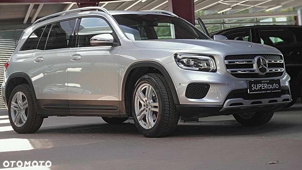 Mercedes-Benz GLB 200 7G-DCT - 2